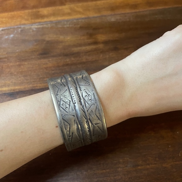 Silver Cuff - Picture 2 of 6